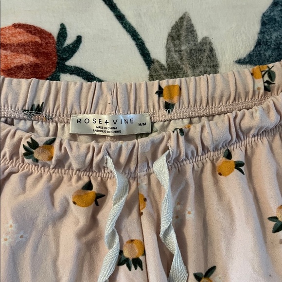 Orange 🍊 Print Lounge Shorts - Picture 2 of 2